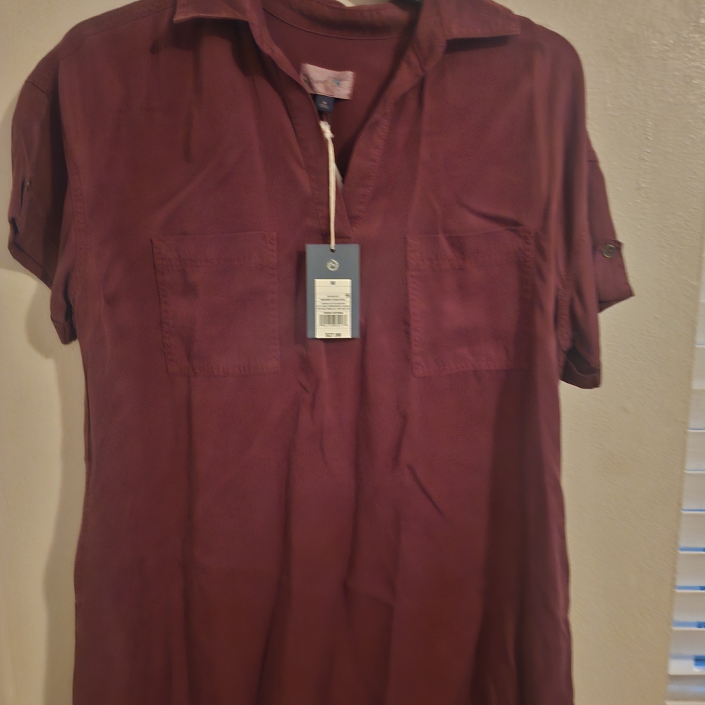 Universal Thread Women's Burgundy Casual Button Down Shirt